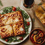 accompagnement pour lasagne avec salade, légumes et focaccia