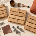 Salon de jardin palette durable en bois poncé, structure stable